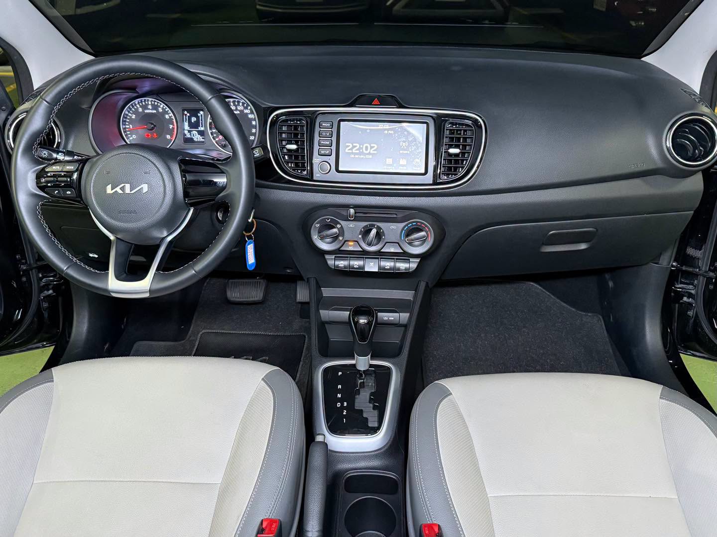 2024 KIA SOLUTO 1.4L EX AT GAS - Image 4