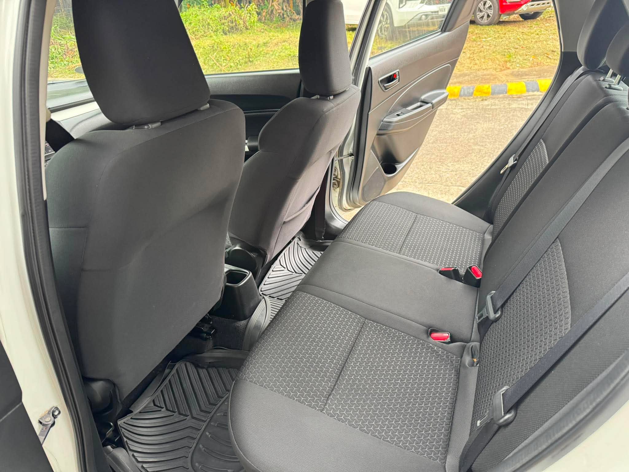 2019 SUZUKI SWIFT GL MANUAL GAS NEC9642 - Image 3
