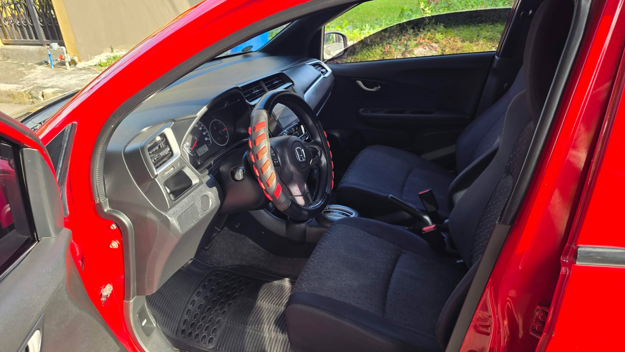 2022 HONDA BRIO 1.2 V CVT AT GAS - Image 2