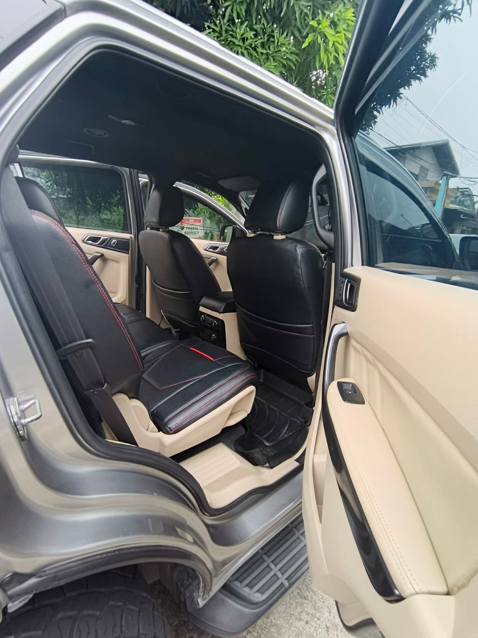 2016 FORD EVEREST TITANIUM 2.2L 4x2 AT DIESEL - Image 3