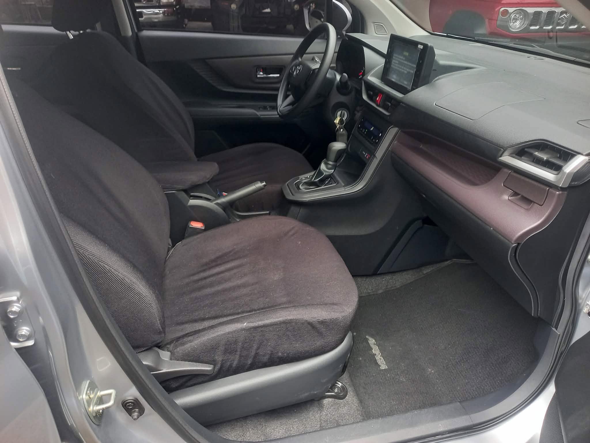 2025 TOYOTA AVANZA E AT GAS (NLA9950) - Image 4