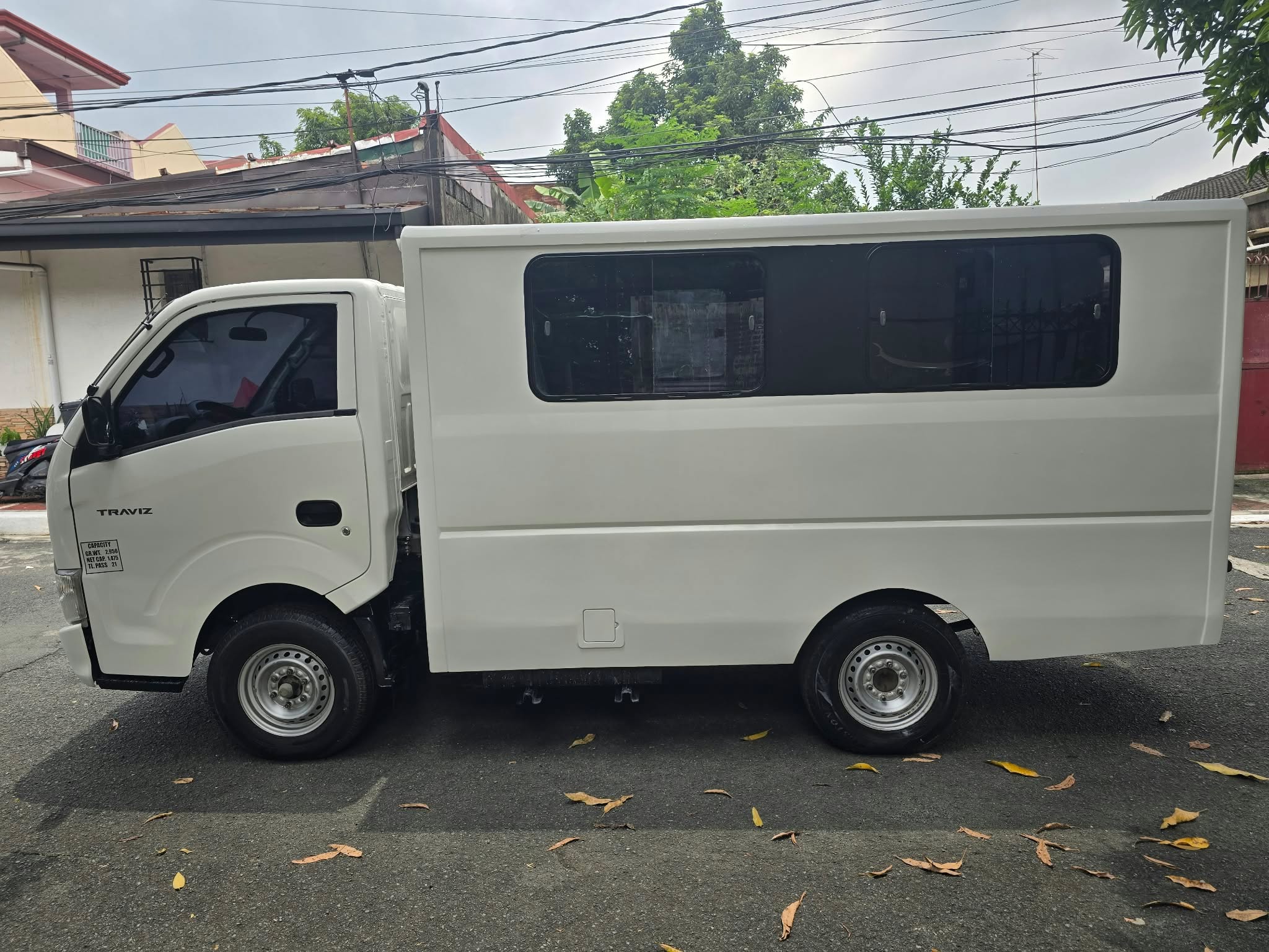 2022 ISUZU TRAVIZ MANUAL DIESEL - Image 4